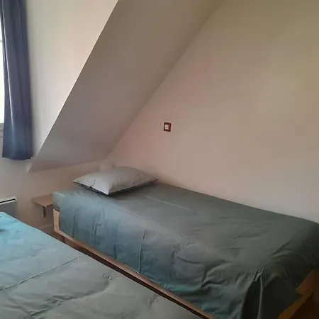 Jolie Maison Proche De La *